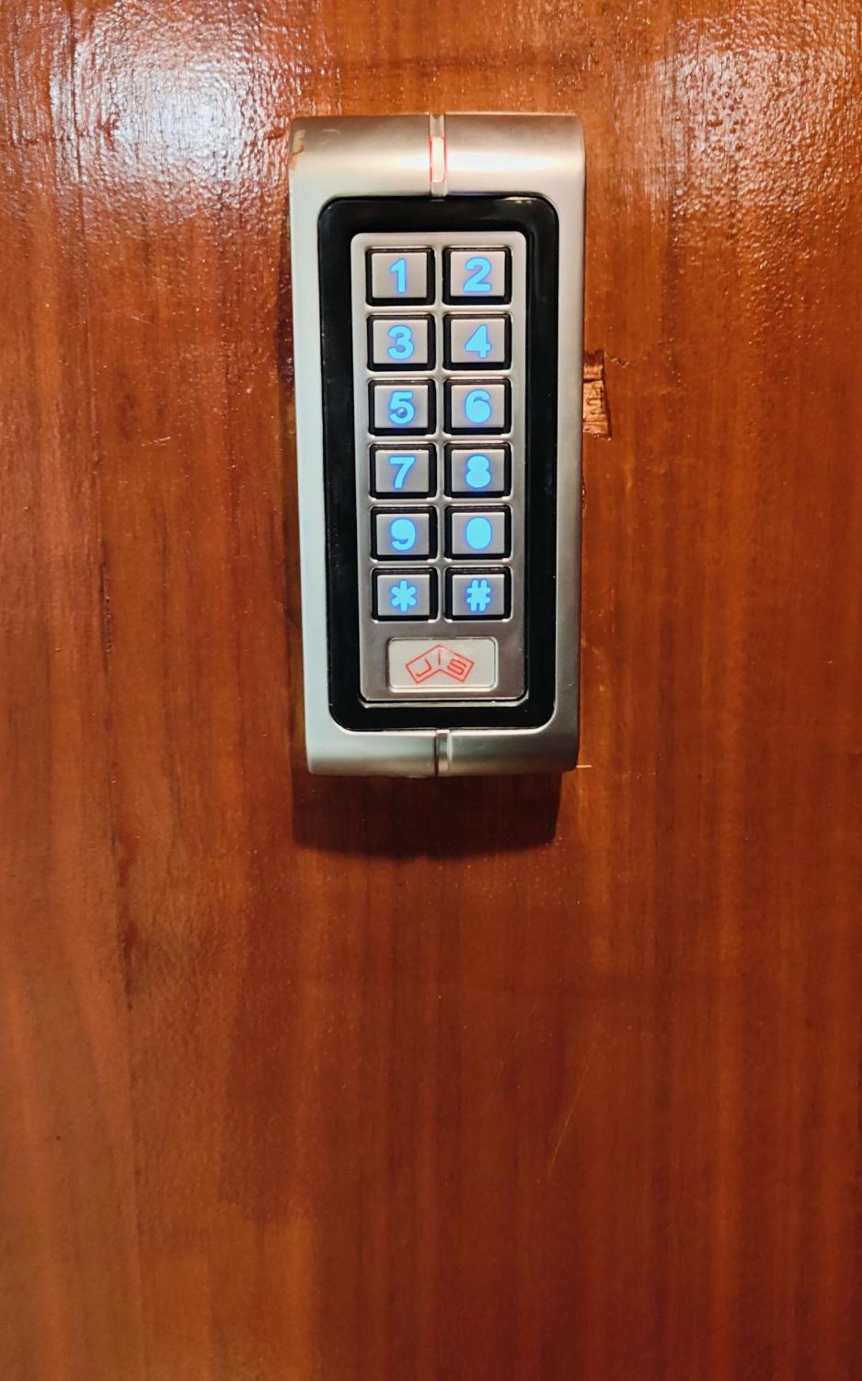 I'M Room Suites Nuevos Ministerios - Bernabeu 'Digital Access' Madrid Exterior photo